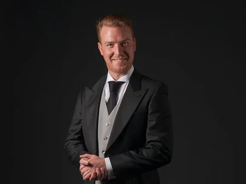 André Meester in smoking